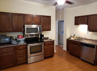 2 Hermitage Ln #3, Worcester, MA 01605