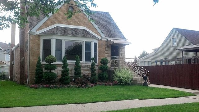 1st image of 7560 W Forest Preserve Ave