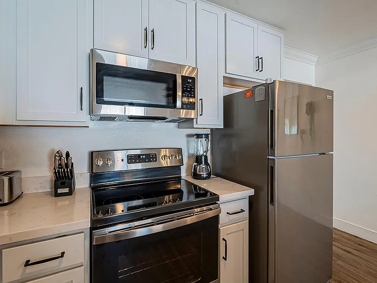 1616 N Markdale — Photo 30
