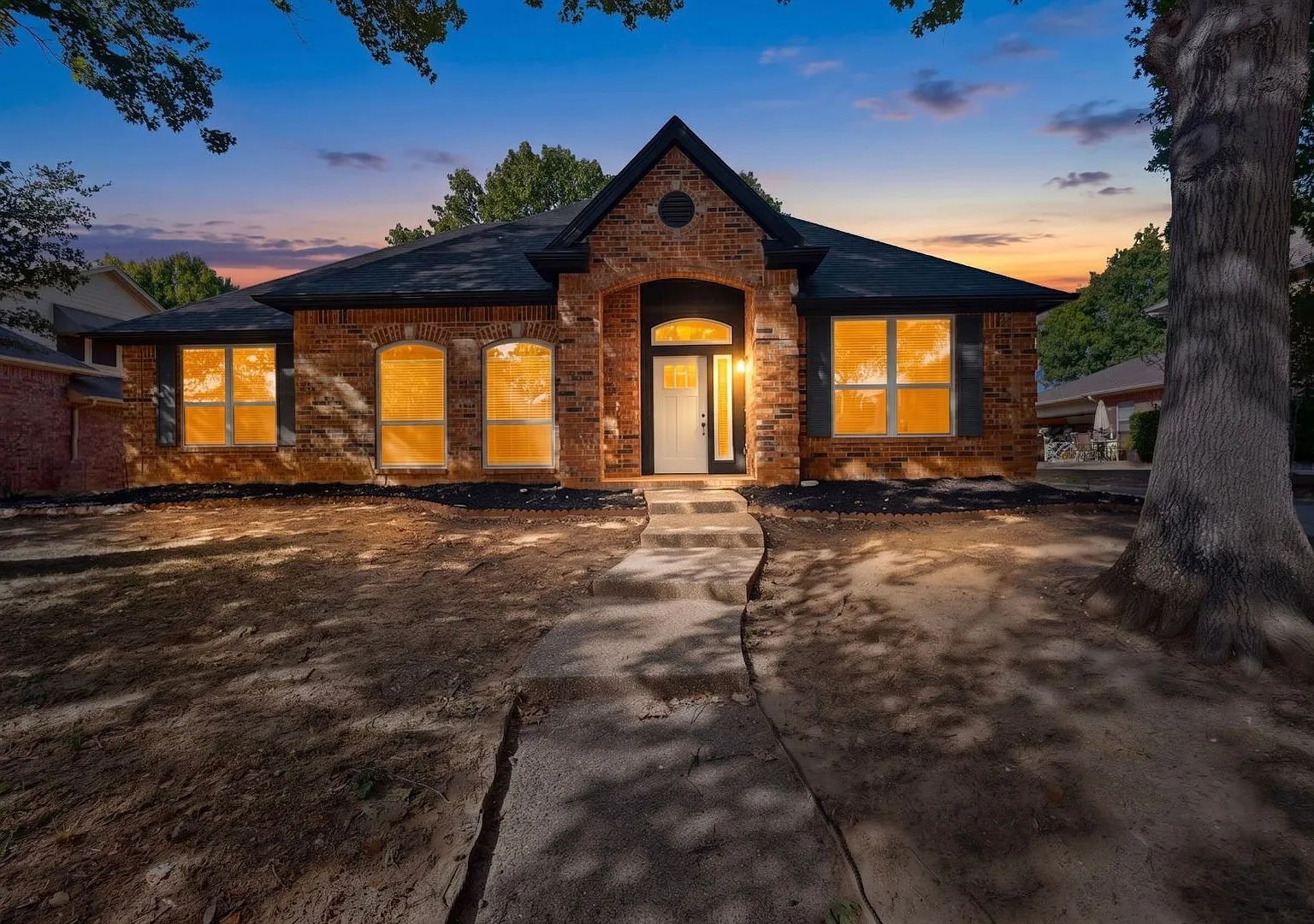 Keller Gem Looking TO Be Your Home — Photo 1