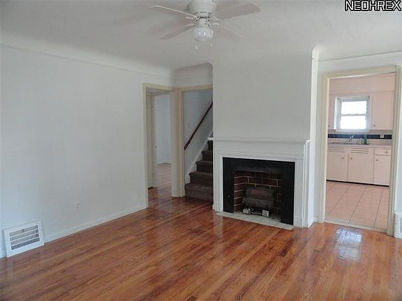 2nd image of 7404 Taunton Ave