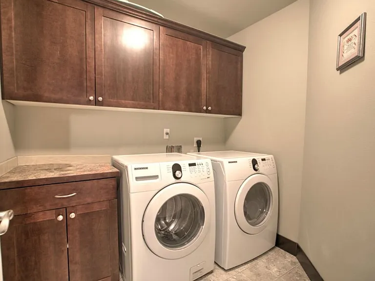 1357 Elma Pl NE — Photo 9