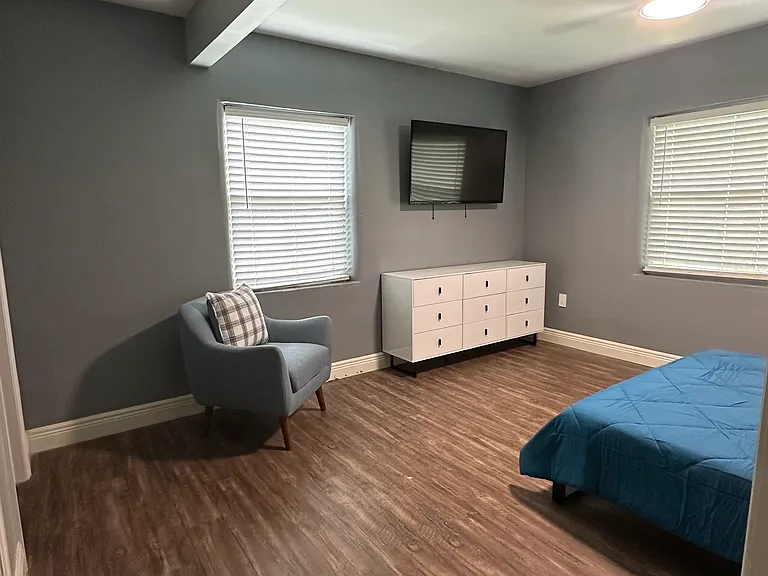 7026 Willoughby Ln — Photo 24