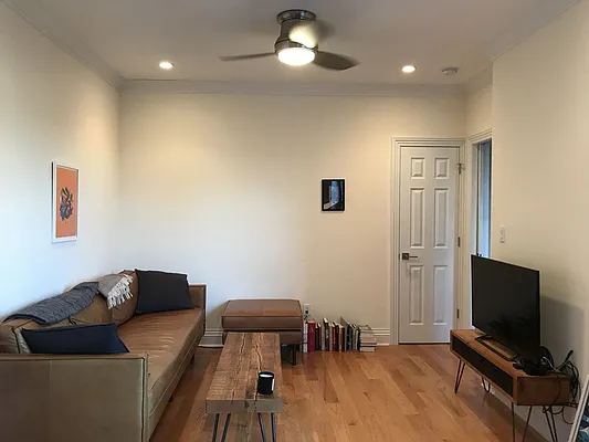 Rented by Brick&Mortar | media 32