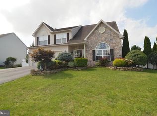 202 Capri Ln, Blandon, PA 19510
