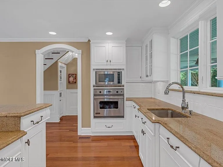 101 Neptune Pl — Photo 8