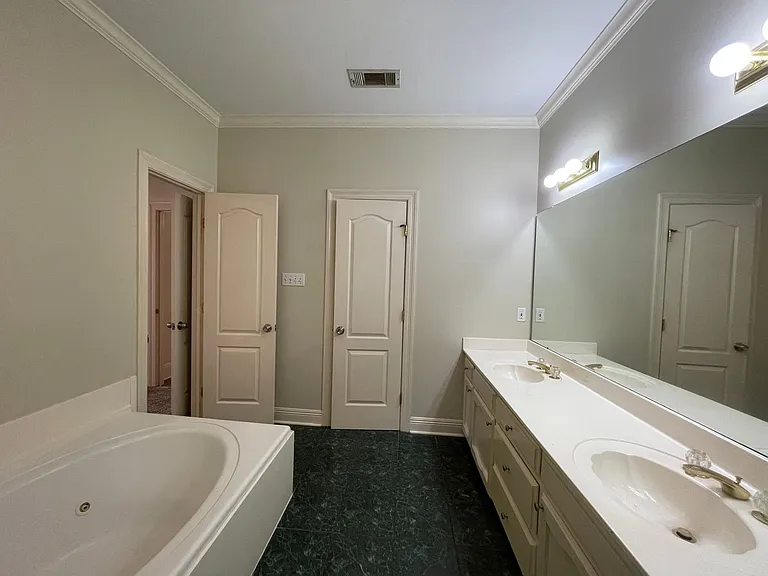 10580 Springglen Ct — Photo 16