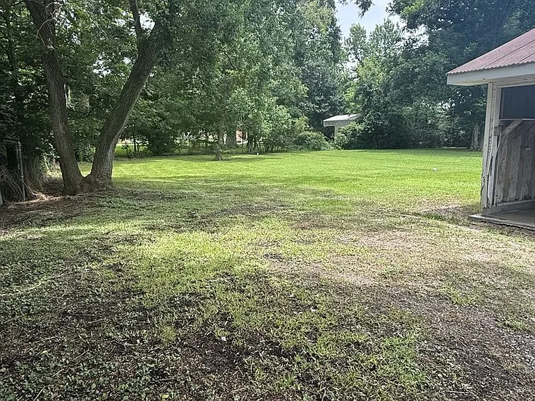 300 N Kinney Ave — Photo 20