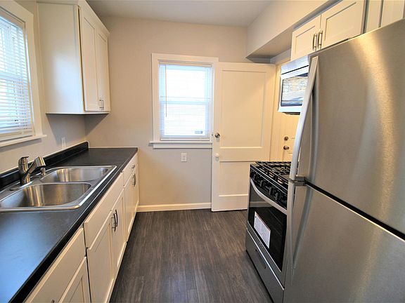 2nd image of 2160 Francis Ave SE