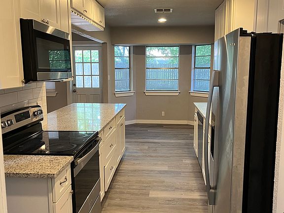 4th image of 5038 Sierra Madre Dr