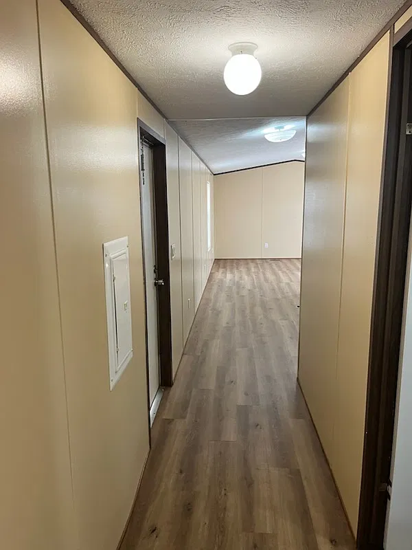2 bed, 840 sqft, $1,350 — Photo 2