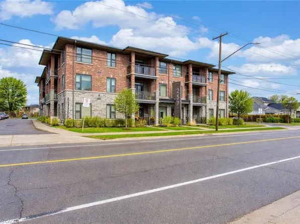 257 Millen Rd #205, Stoney Creek, ON L8E 2H1