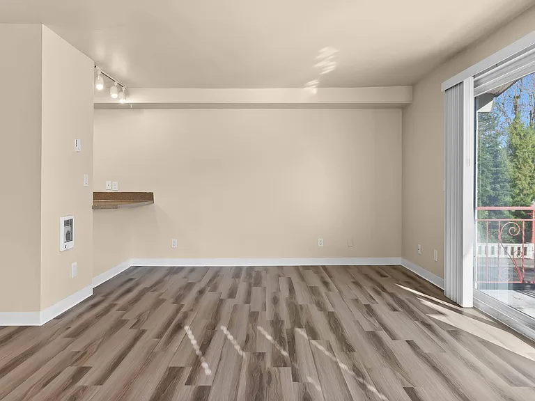 Bergen Apartments — Photo 11