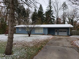6328 Sawyer Rd, Sawyer, MI 49125