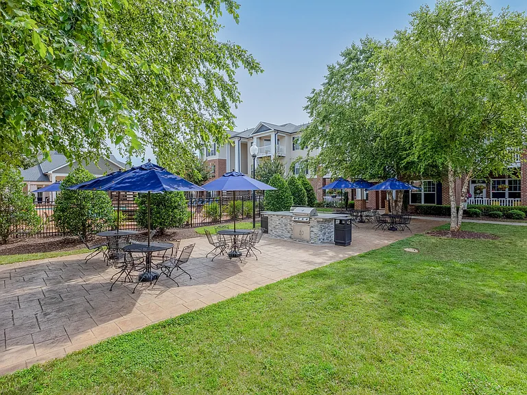 Afton Ridge Apartments — Photo 35