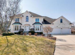 8S280 Shires Ct, Naperville, IL 60540