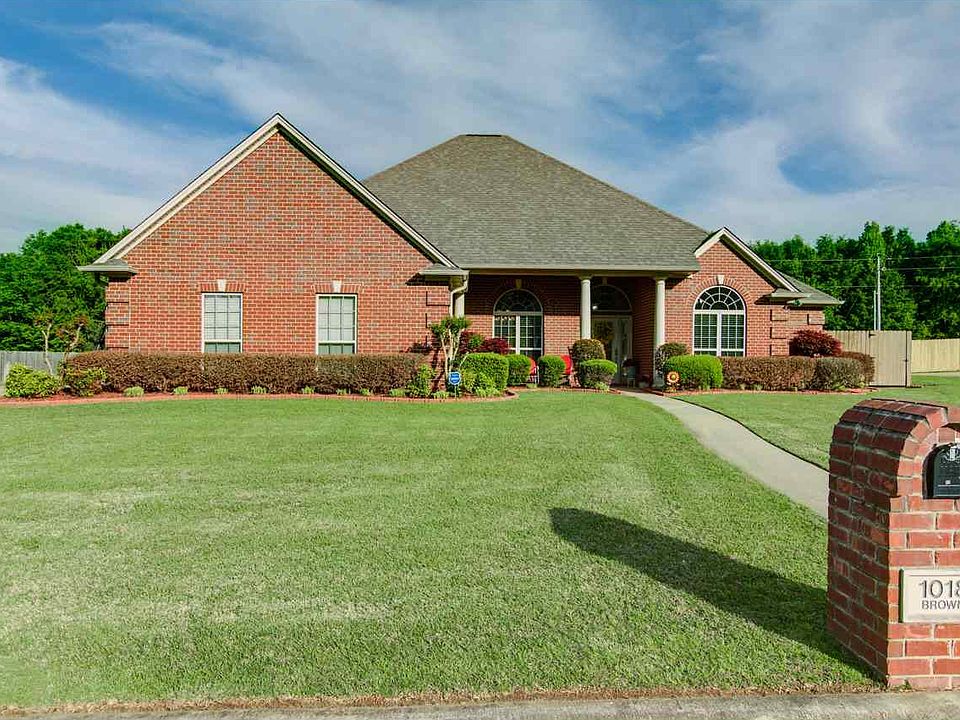 1st image of 1018 Brown Dr