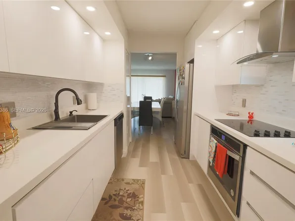12750 SW 15th St APT 106D, Pembroke Pines, FL 33027