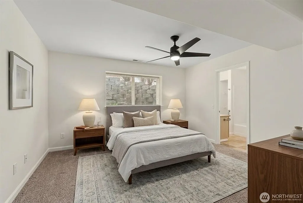 2305 West Woodin Avenue Unit 2E - 2E — Photo 2