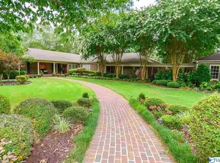 2312 Greenbriar Ln SE, Decatur, AL 35601