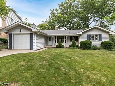 108 W Sheridan Pl, Lake Bluff, IL, 60044