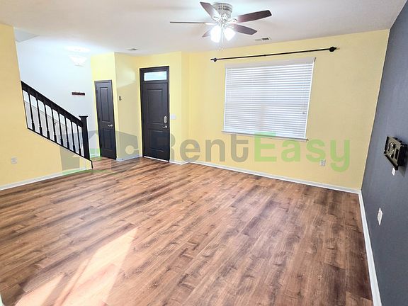 4th image of 1449 Rollesby Way