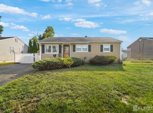 122 3rd St, Middlesex, NJ 08846