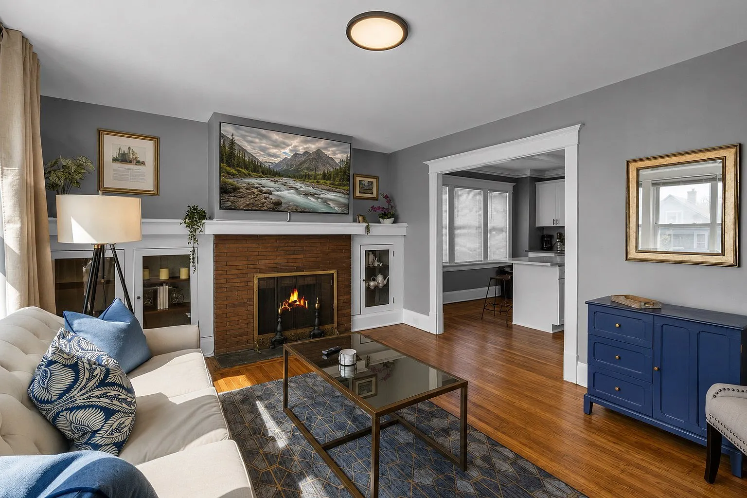 3 bed, 2.0 bath, $4,000 — Photo 3