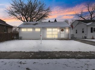 8042 46th St, Lyons, IL 60534