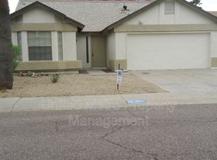 3869 E Whitney Ln, Phoenix, AZ 85032