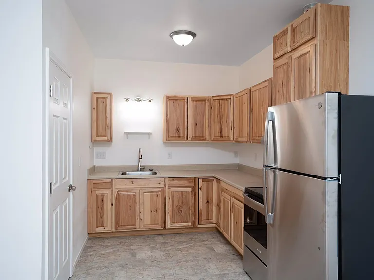 Crestwood Way — Photo 15