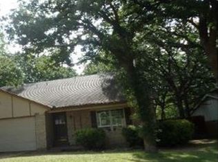 2411 York Minster Ct, Arlington, TX 76006