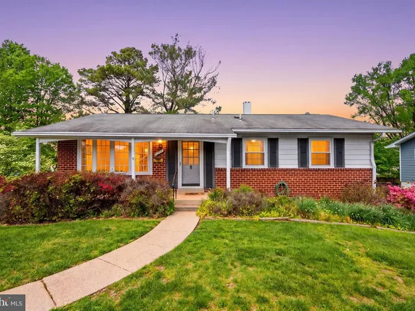 7706 Arlen St, Annandale, VA 22003