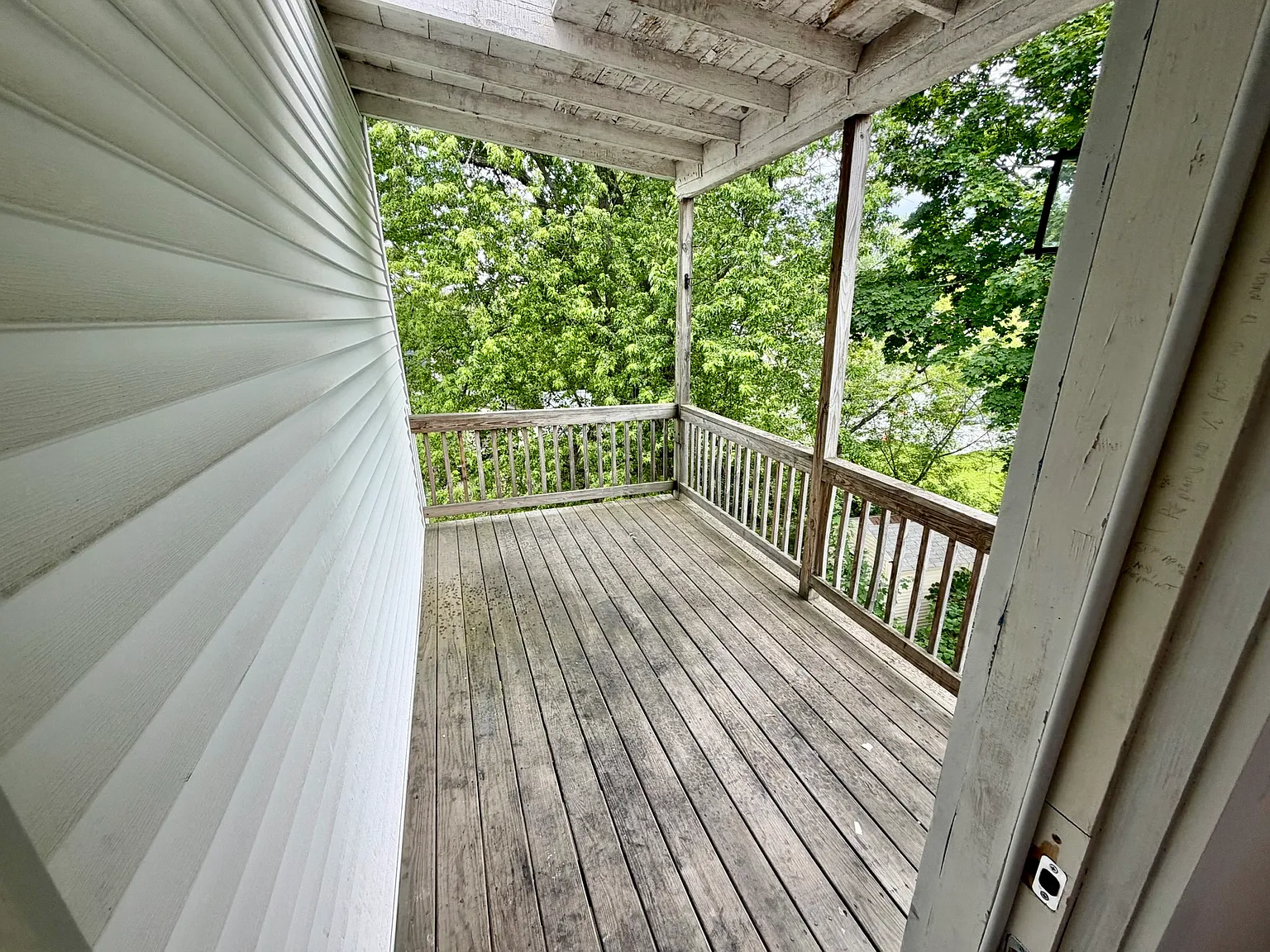 3 bed, 1200 sqft, $3,075 — Photo 4