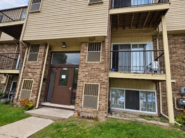 38255 Fairway Ct APT 76A, Clinton Township, MI 48038
