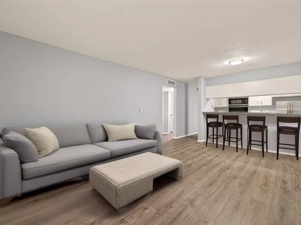 7313 Gulf Fwy APT 904, Houston, TX 77017
