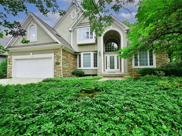 455 Old Reservoir Rd, Berea, OH 44017