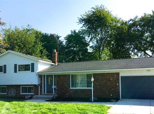 49614 Fairchild Rd, Macomb, MI 48042