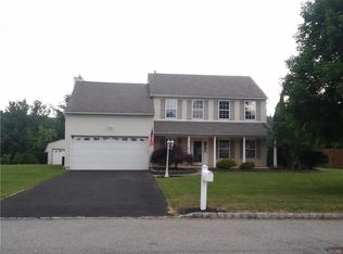 13 Spring Mdw, Oxford, NJ 07863