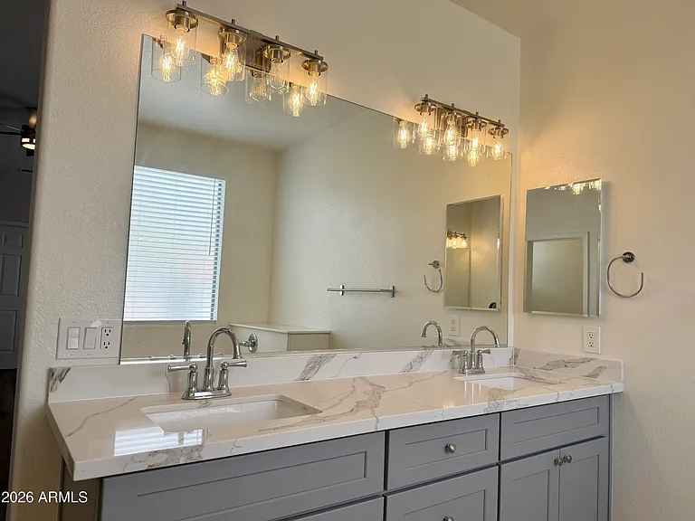 6558 W Townley Ave — Photo 36