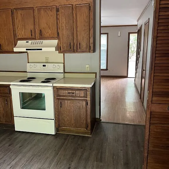 113 Oak St #3 — Photo 4