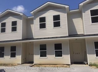 311 Chavous Ln, North Charleston, SC 29418