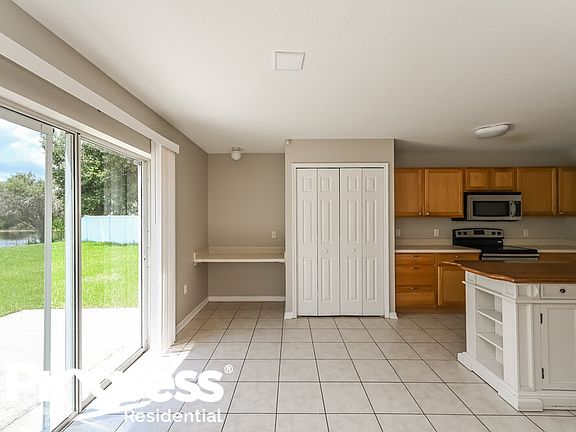5th image of 17014 Ongar Ct