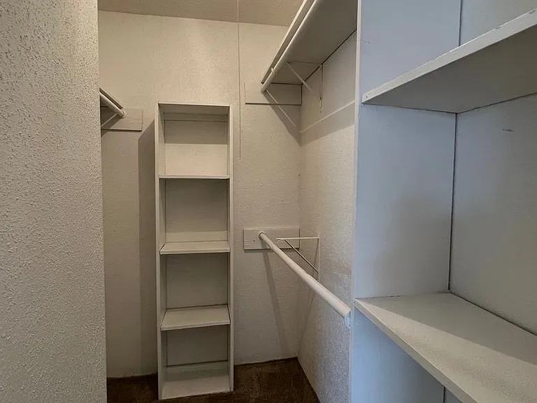 Cypresswood Crossing Apartments — Photo 31