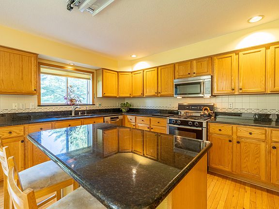 4th image of 6273 Sequoia Dr