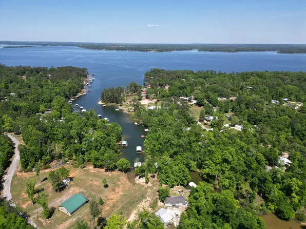 847 Englewood Dr, Abbeville, AL 36310