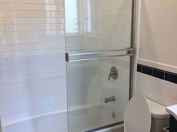 4th image of 4740 Balboa St APT 308