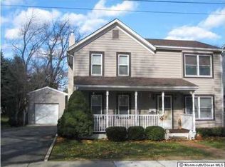 13 Clinton Ave, Eatontown, NJ 07724