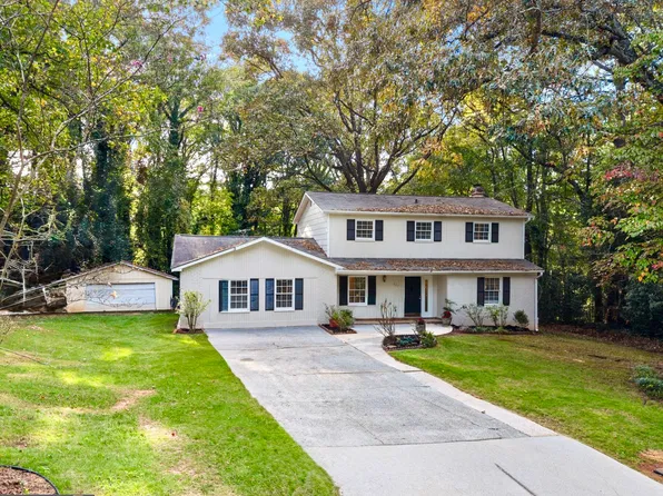 287 Willow Cove Ct, Lawrenceville, GA 30044
