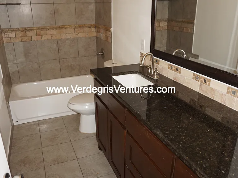 236 S Scott St #76028 — Photo 14